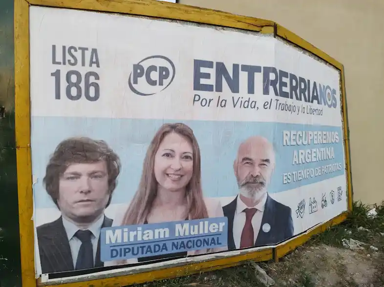 Muller va a cerrar su campaña andando a caballo