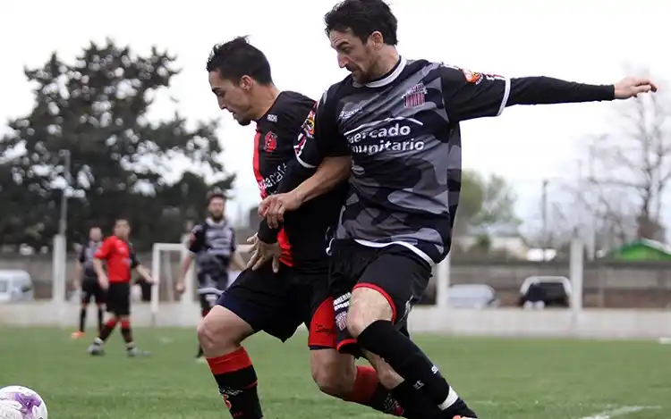 Fútbol local: la tercera, para marcar tendencia