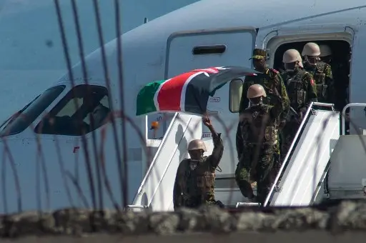 LLEGAN LOS REFUERZOS: ya en Haití primer contingente de policías kenianos para misión de seguridad
