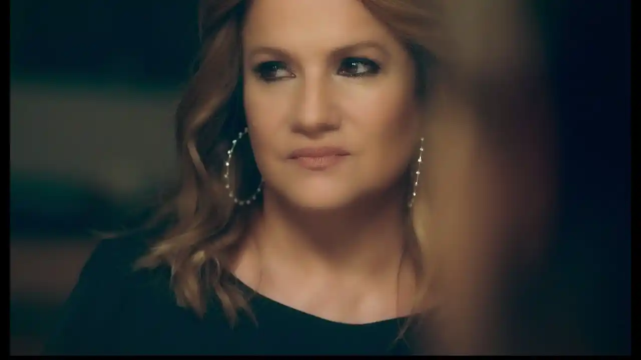 Pimpinela estrenó el video de su tema “Traición”