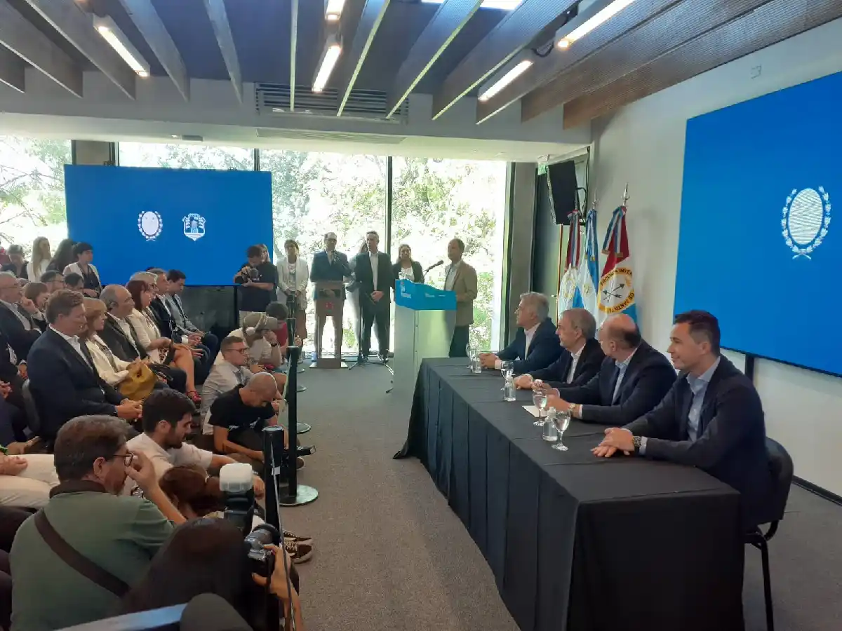 Acueducto Córdoba-Santa Fe: en la Tecnoteca de San Francisco se dio inicio a la primera etapa de licitación