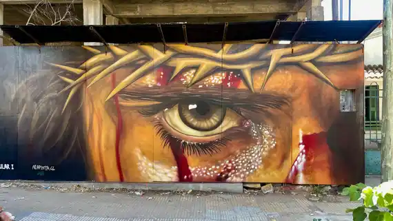 Paredes con historias en Tandil: "El Perdón" de Gabriel Alapinta