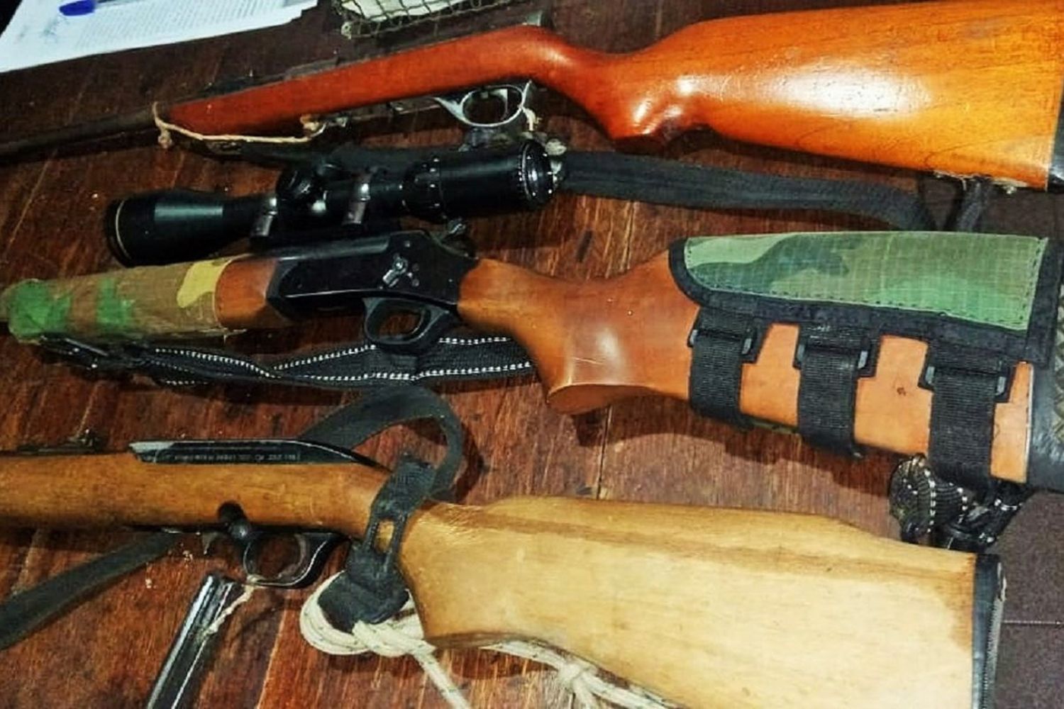 Identificaron a tres gualeyos con armas sin registrar