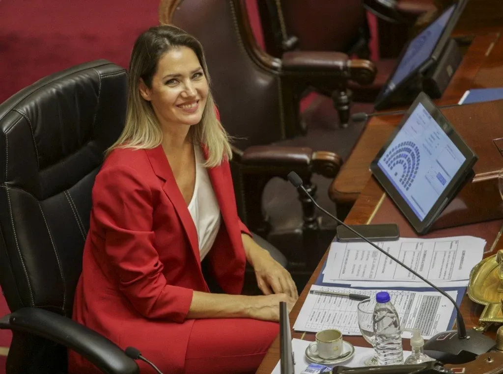 Carolina Losada, votò en contra de la Ley de Financiamiento Educativo