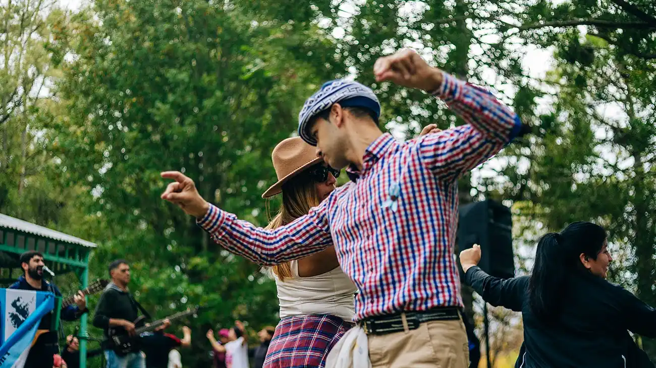 Más de 15 municipios bonaerenses tienen agenda para el feriado.