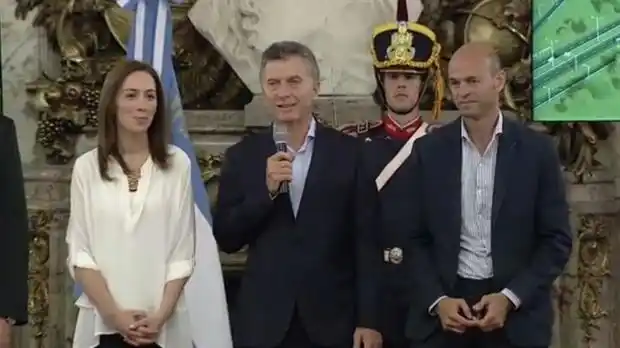 Macri y Vidal prometieron terminar las obras de la ruta 5 en la Provincia
