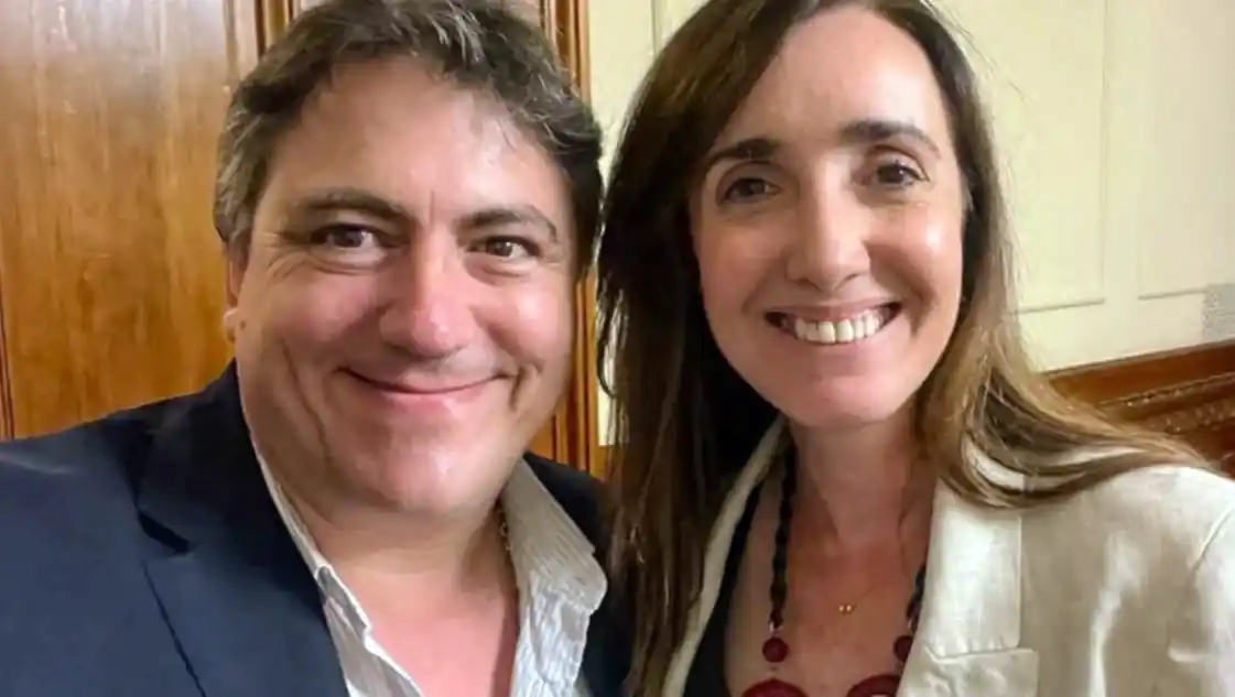 Francisco Paoltroni con la vicepresidenta Victoria Villarruel.