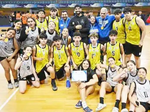 Sarmiento clasificó
en ambas ramas