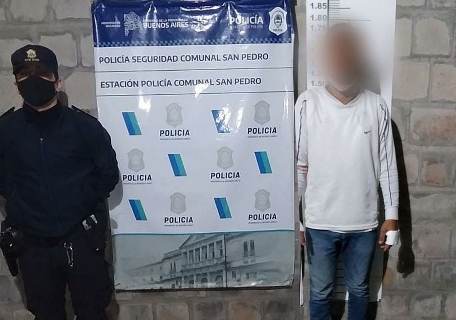 Detuvieron a un joven que agredió a su padrastro con un fierro en la cabeza