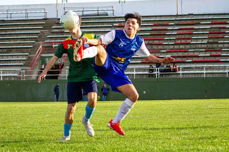 Nacional de Fútbol: el Sub-15 de Necochea goleó a Tres Arroyos