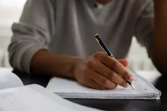 Más de 300 estudiantes se inscribieron para las becas 2023