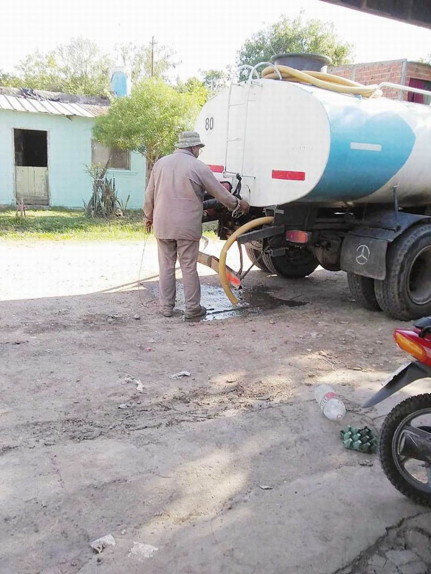 Santillán: “Estamos trabajando para mitigar los inconvenientes por la alta demanda de agua”