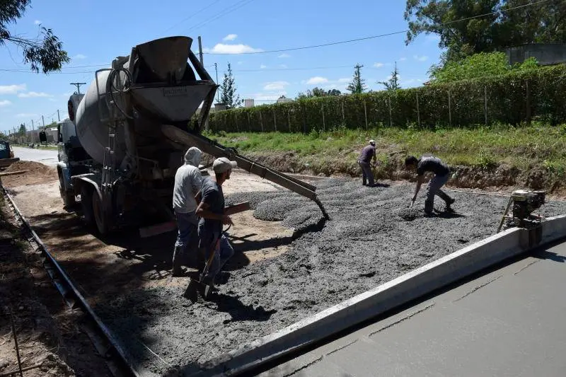 Avanza a buen ritmo el plan de pavimentación urbano