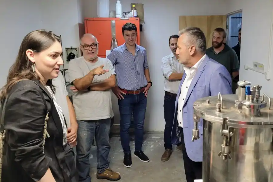 Lewandowski: "Queremos un modelo donde se profundicen los conocimientos técnicos, de informática y robótica aplicados a los procesos productivos"