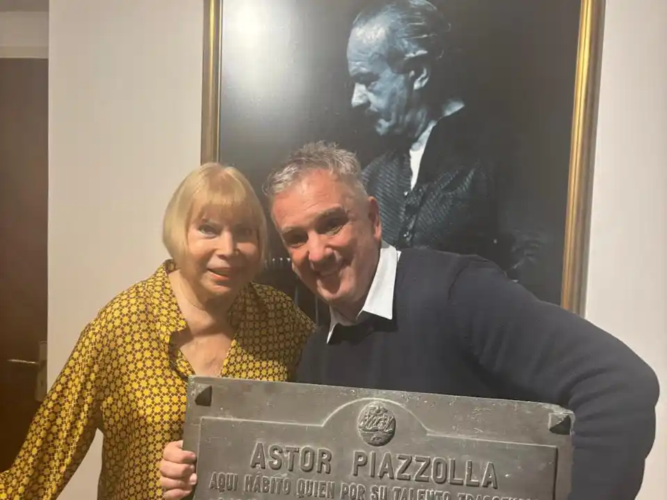 El empresario Marcelo González visitó la casa de Laura Piazzolla por una razón especial