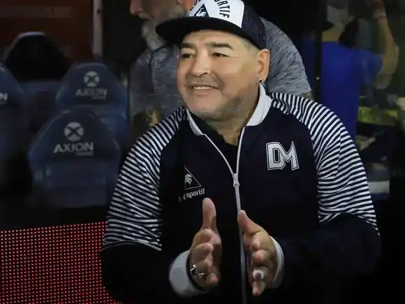 Jueves clave: declaran dos de los médicos que asistieron a Maradona el día de su muerte