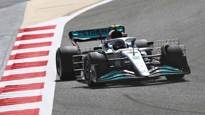 La Fórmula Uno se pone  en marcha en el circuito  de Bahréin