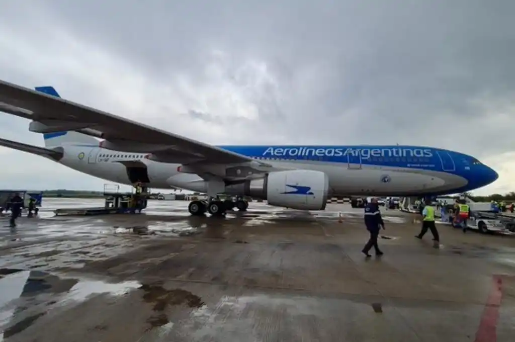 Parte un nuevo vuelo de Aerolíneas Argentinas para traer dosis de Sinopharm