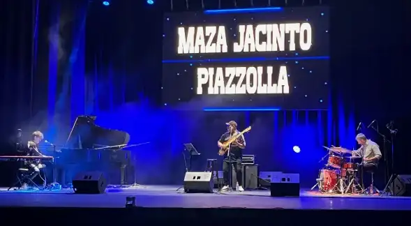 MAZA - JACINTO - PIAZZOLLA en vivo en RAFAELA - 1