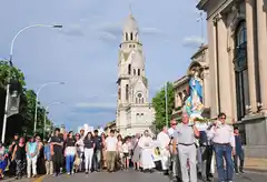 Cientos de fieles celebraron el día de la Inmaculada Concepción 