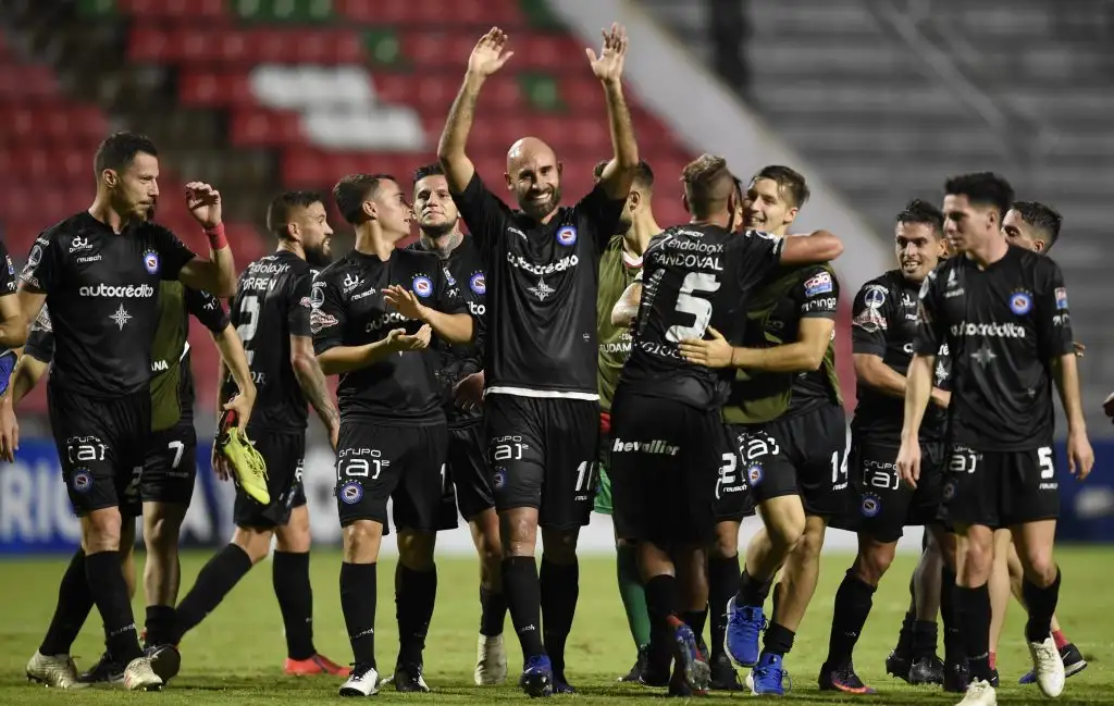 Argentinos y Colón definen un lugar en cuartos de final