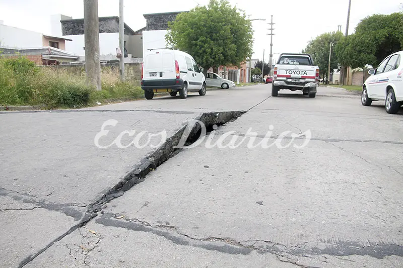 Se “levantó” el asfalto por las altas temperaturas