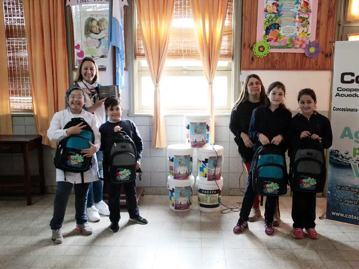 Alumnos de la escuela Río Negro ganaron concurso de la Cotac