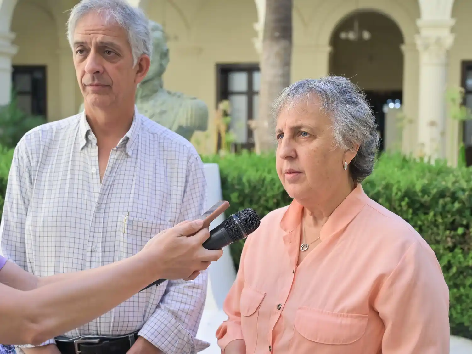 La provincia llevó tranquilidad sobre la presencia de verdín en el río Uruguay