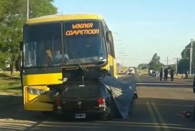 Cuatro muertos y varios heridos en un choque en la ruta nacional 12
