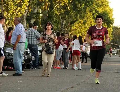 Moyano y Almada se quedaron con la prueba Gualeguaychú Corre