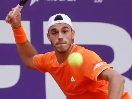 Francisco Cerúndolo (19°) sufrió en carne propia la contundencia de Jack Draper (14°), el campeón defensor del Masters 1000 de Indian Wells. Foto:ESPN