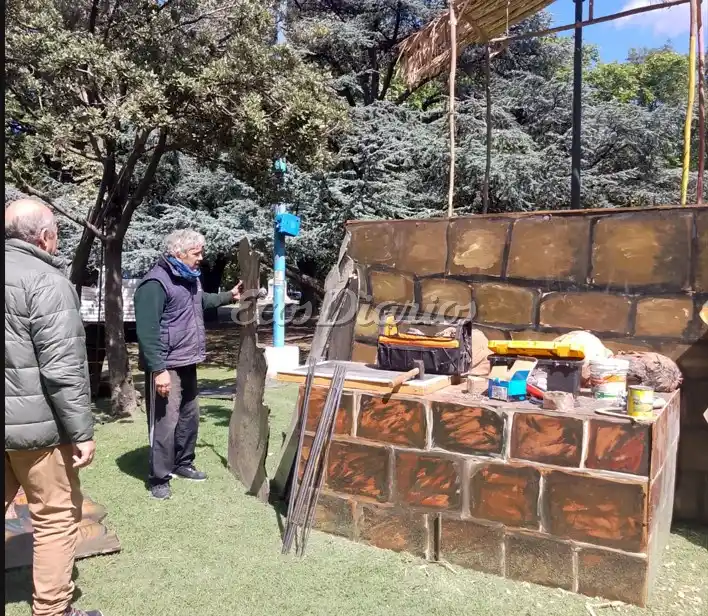 Ayer. Empezó a armarse el pesebre