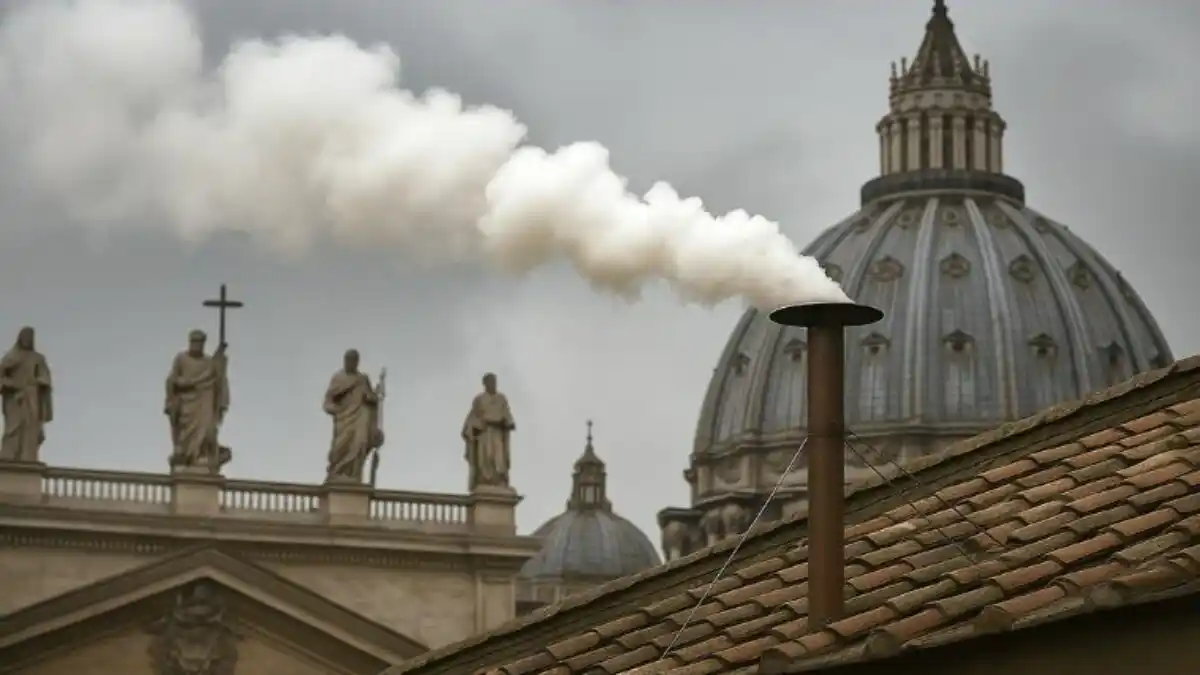 «HABEMUS PAPAM»: el cónclave ya eligió al sucesor del papa Francisco