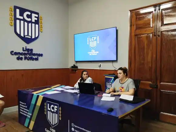 El Femenino del fútbol local, pone segunda