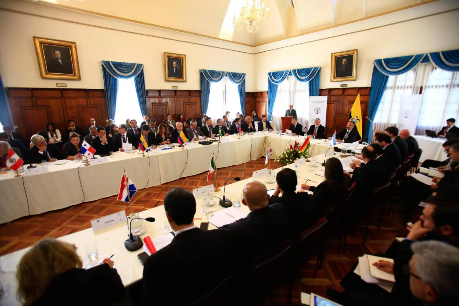 Las potencias de A.L. urgen a Maduro a aceptar ayuda humanitaria