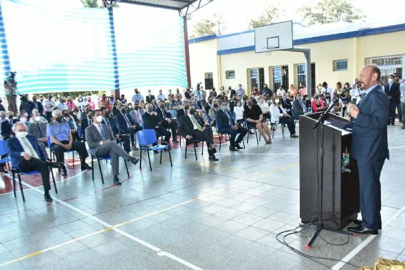 Insfrán: “Inaugurar una escuela por día demuestra el firme compromiso con la educación pública”