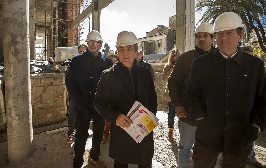 Entregaron aportes por más de 2 millones de pesos y recorrieron el nuevo Hospital