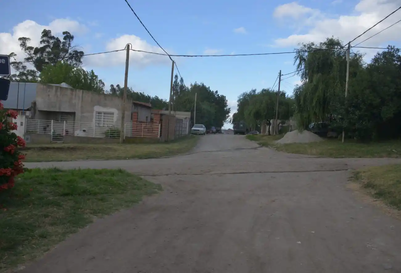 Vecinos de La Movediza y Los Charitos exigen soluciones por la falta de agua 