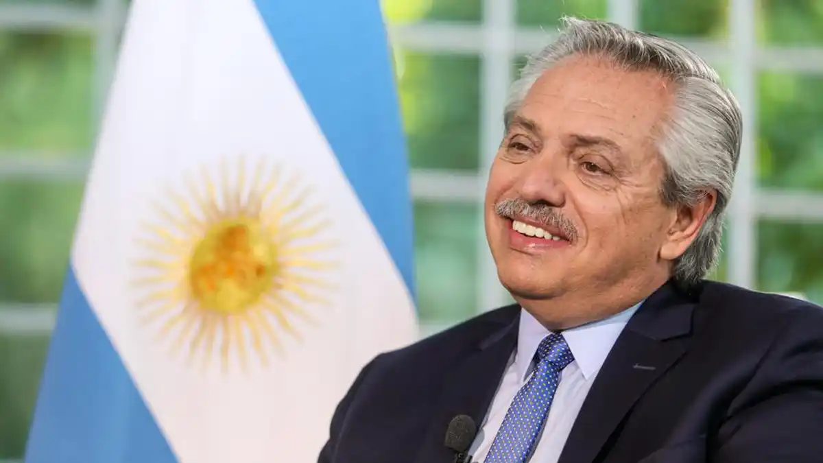 Fernández preside la ceremonia por el 170° aniversario de la muerte de San Martín