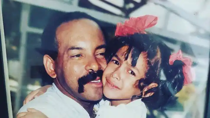 Desde temprano los artistas celebran a sus padres