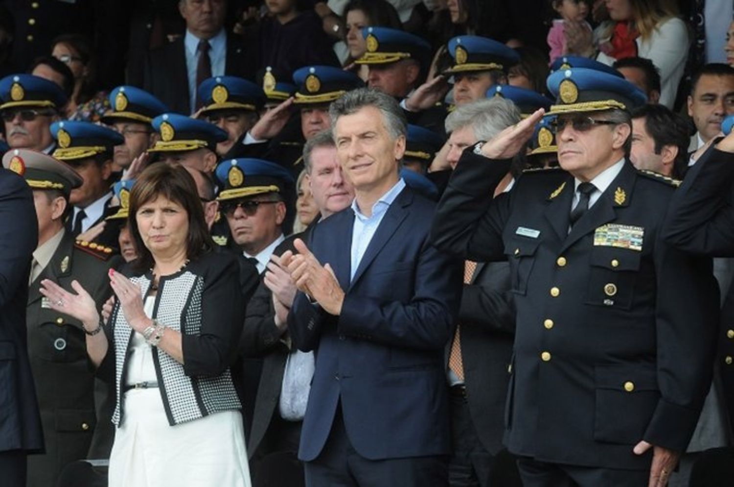 Es oficial: Macri modificó la Ley de Migraciones