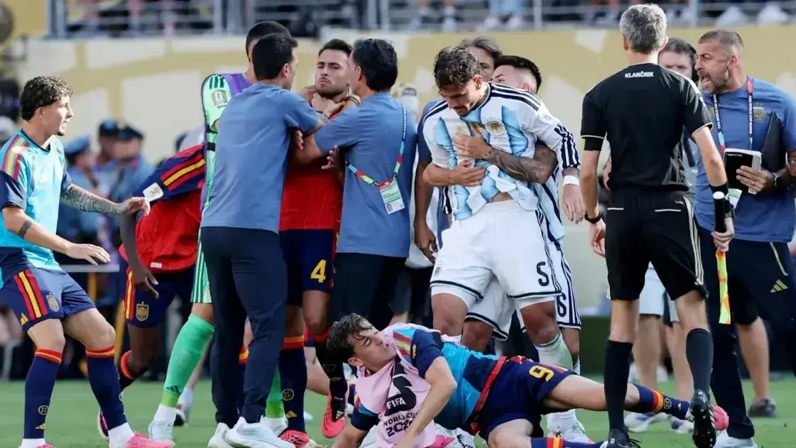 La FIFA abrió una investigación contra la Selección argentina por los incidentes tras la final