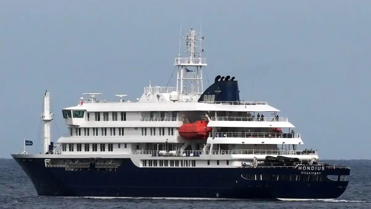 España se prepara para la llegada del crucero con hantavirus a Canarias