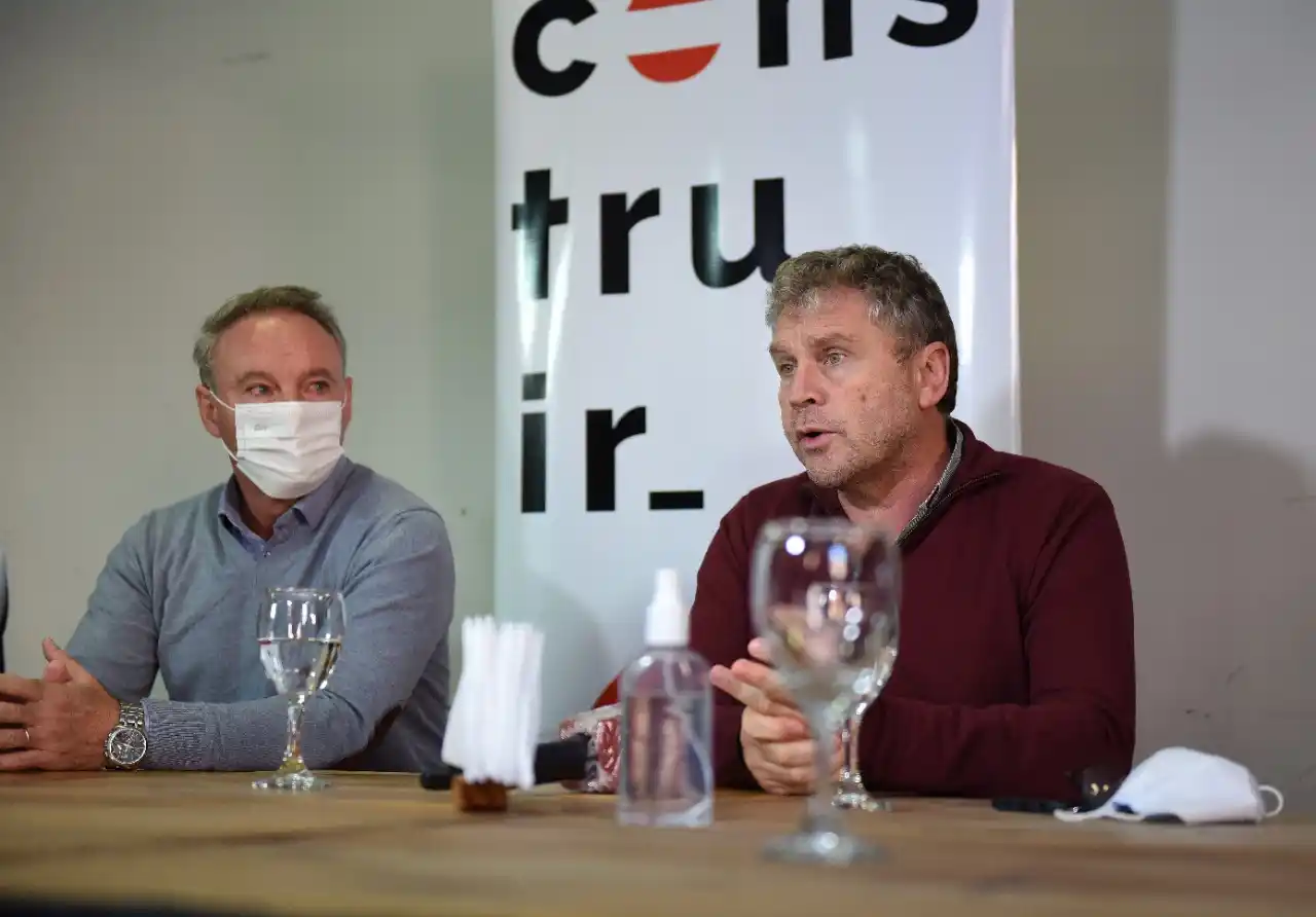 Galimberti y Schneider reafirmaron la voluntad de presentar una lista competitiva en las PASO