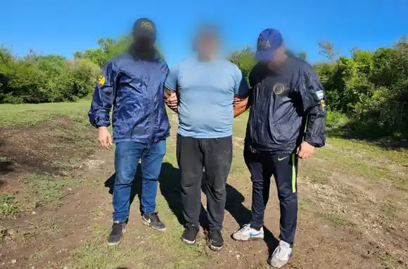 Capturaron a un exrugbier rosarino acusado de abastecer de dólares a un narco