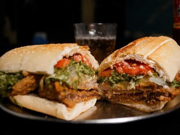 El sándwich de milanesa es especialmente popular en la provincia de Tucumán.