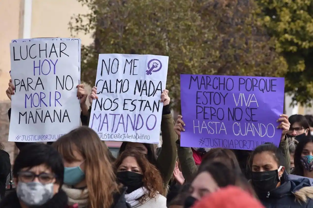 Por Julieta y por todas: multitudinaria marcha en Elortondo contra la violencia machista