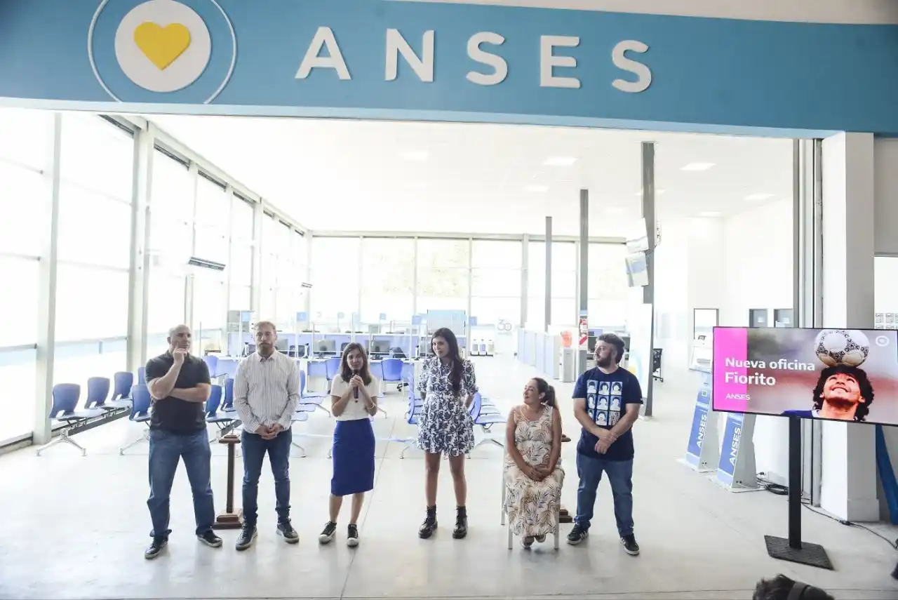 Raverta inauguró la oficina "Diego Maradona" de ANSES en Fiorito