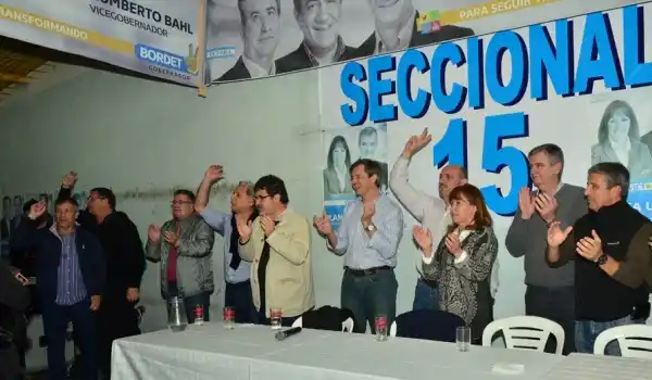 El oficialismo mostró la foto de unidad en Paraná