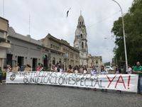 Las docentes de jardines municipales volvieron a manifestarse frente a la Comuna